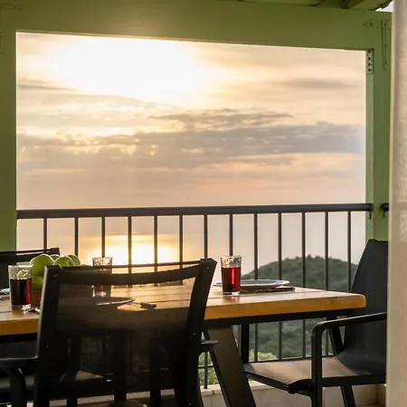 Villa Sapphire Blue *