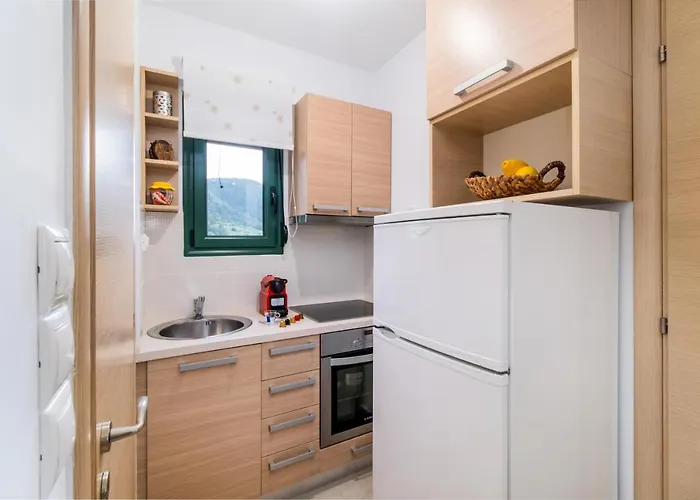 Sapphire Blue Willa *